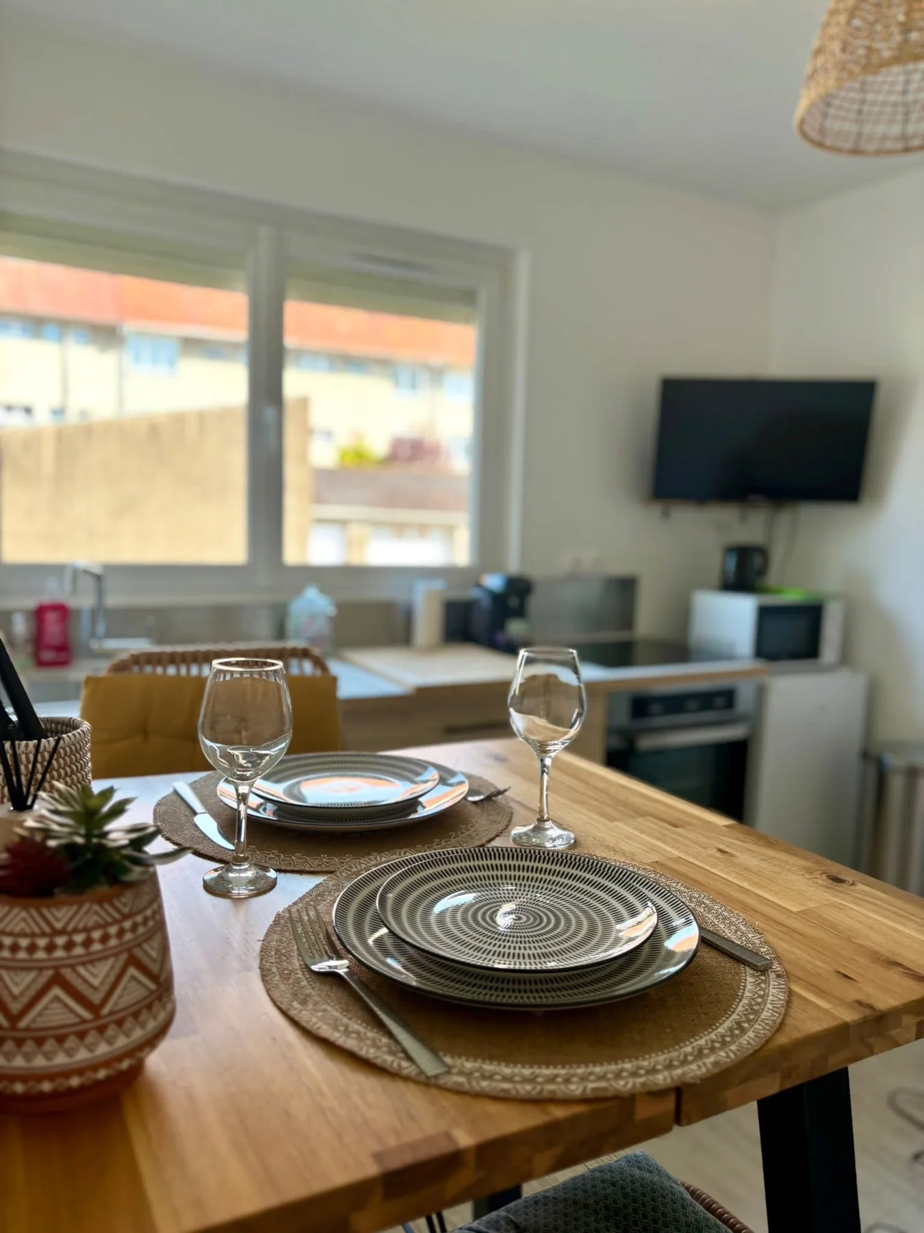 Cuisine nettoyée et prête à accueillir